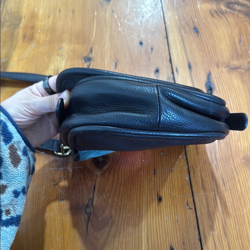 Fossil Genuine Leather Pink and Green Crossbody Bag with Adjustable Strap - Picture 12 of 14